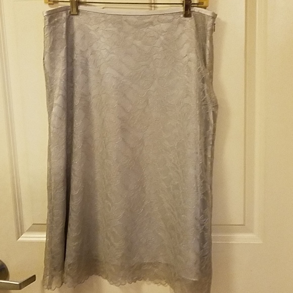 Skirt - Picture 1 of 3